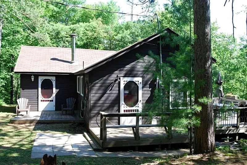 4 Bedroom Sanctuary on North Muldrew Lake, Privacy In Muskoka, Gravenhurst, ON in Muskoka, Ontario, Canada — photo 3