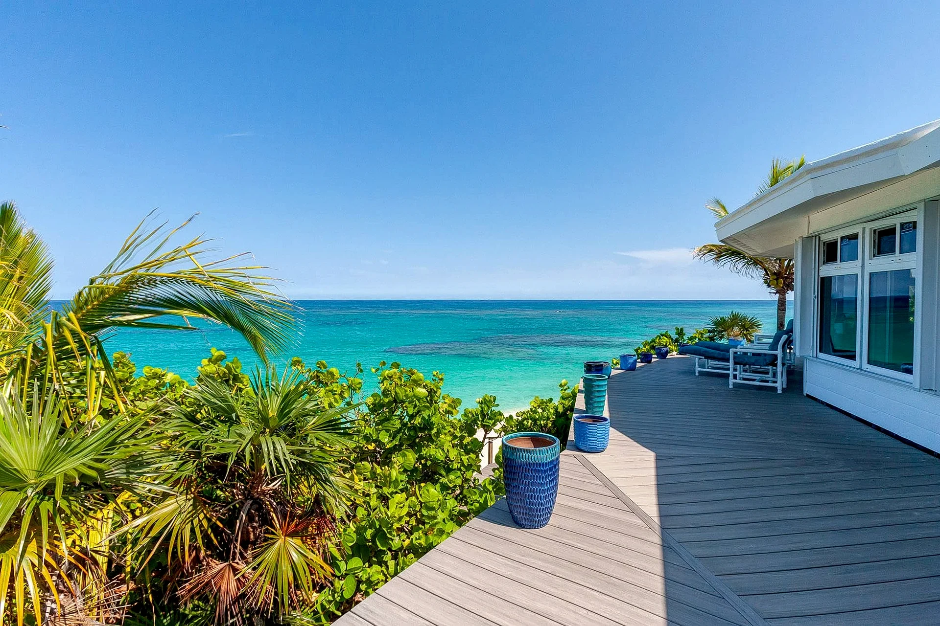 Wynne Rae Abaco Beach House with Dock in Bahamas in Hope Town, Abaco, Bahamas — photo 3