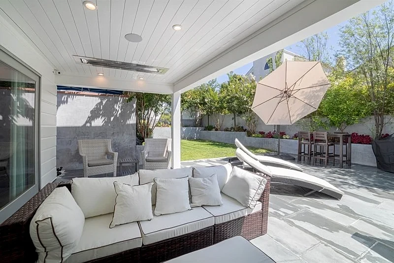 Luxury Manhattan Beach Retreat with Ocean Views, 4 Bedrooms & Outdoor Oasis