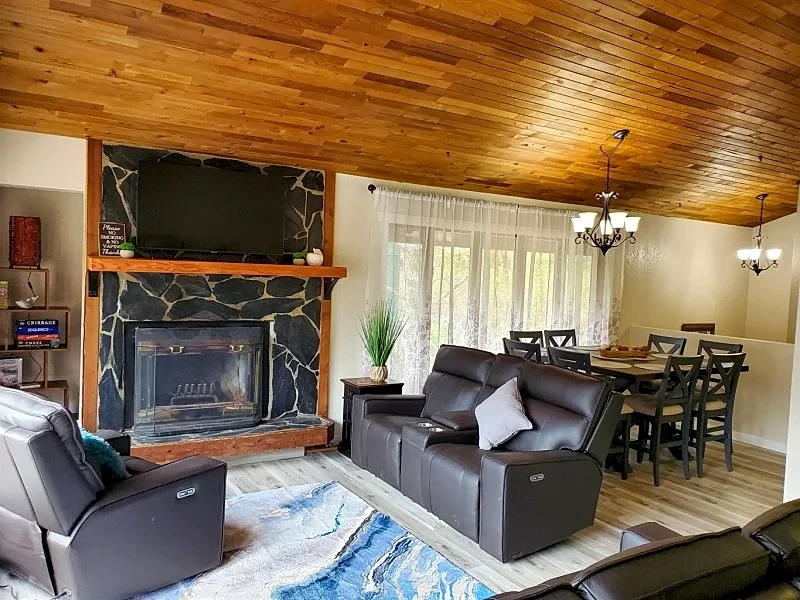 Mountain & Ocean View* Gameroom*Ski Racks in Juneau, Alaska, United States — photo 2