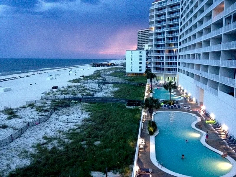 Feel as if you were sitting on Beach, Front door Parking, High Demand Unit ! in Gulf Shores, Alabama, United States — photo 1