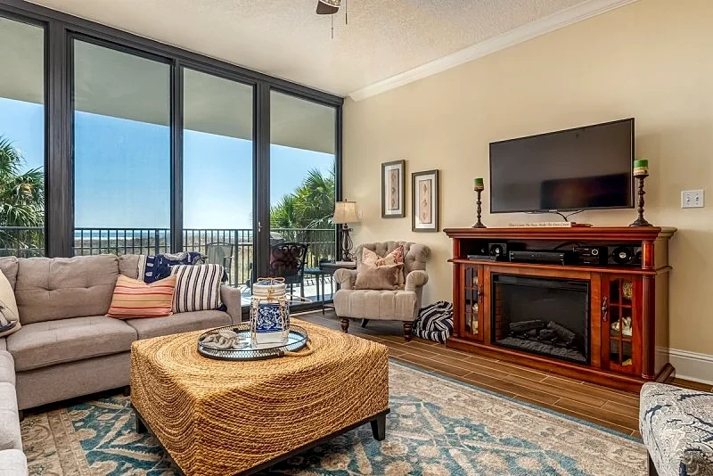 Great views, great access, updated condo! - Calm Seas