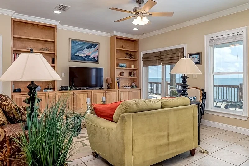 A dream gulf front beach house! - Off The Hook in Dauphin Island, Alabama, United States — photo 3