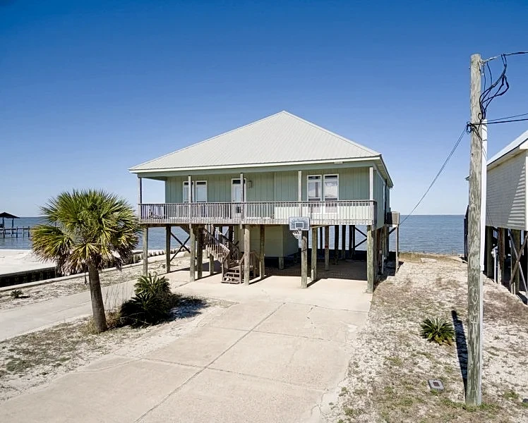 Corner pet-friendly, 5/3 bay sunset views! - TraMarLis