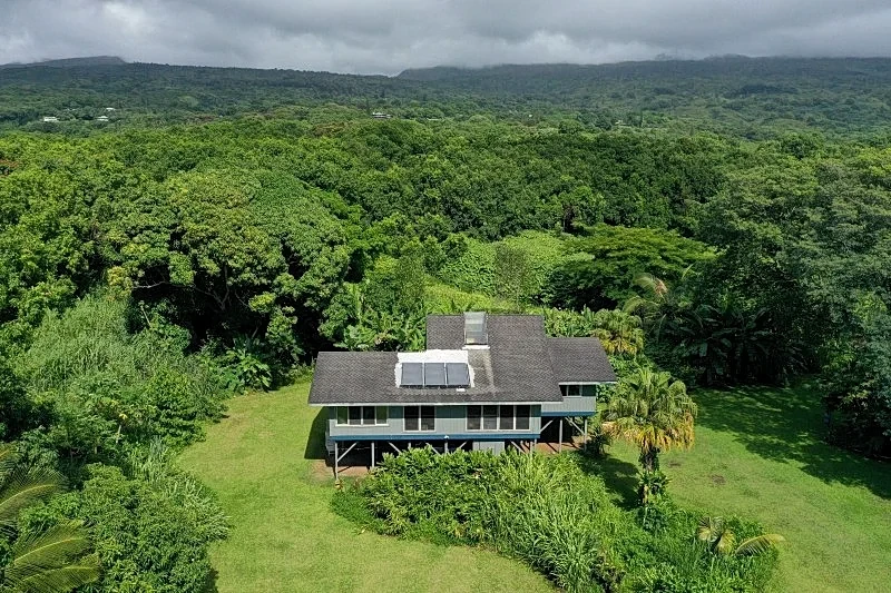 Hana Aloha Hale Tropical Private Home Near Beaches & Waterfalls in Hana, Hawaii, United States — photo 5
