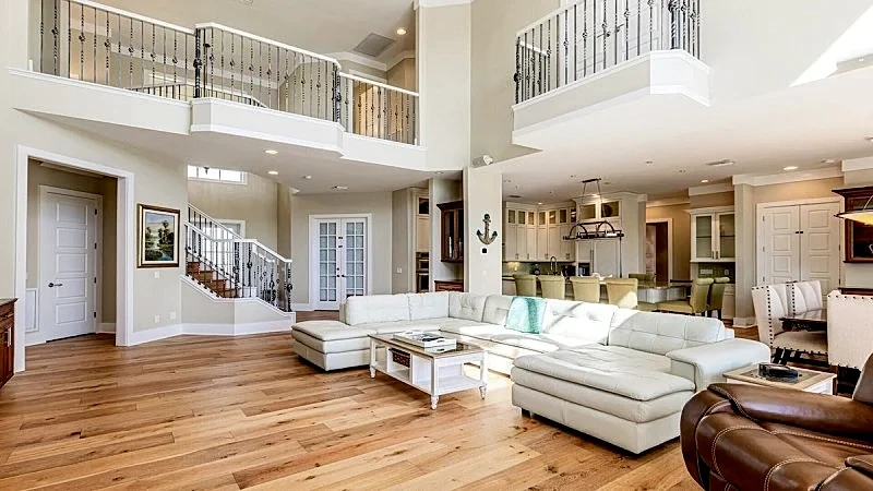 This expansive home has seven bedrooms and five bathrooms. It is perfect for... in Marco Island, Florida, United States — photo 5
