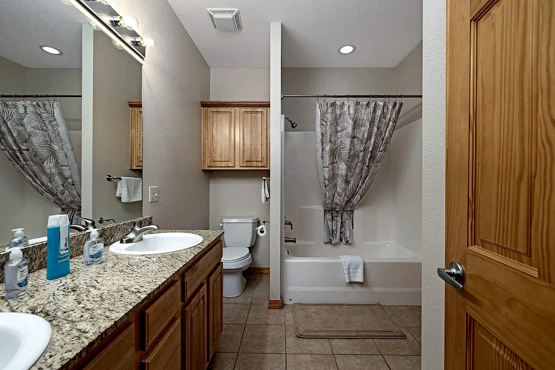 LSBR324 Table Rock Lake Condo with Private Balcony in Branson, Missouri, United States — photo 4