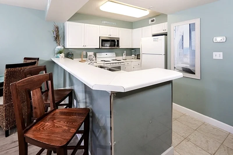 Pelican Isle 309: Beautiful 4th floor, FREE BEACH SERVICE,KEYLESS ENTRY in Fort Walton Beach, Florida, United States — photo 5