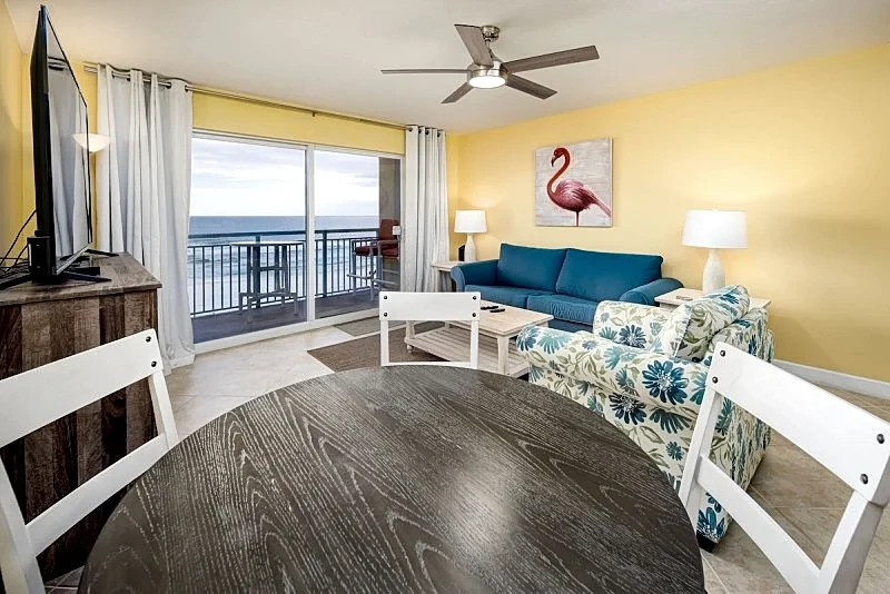 Pelican Isle 406: Take A Look! Perfect Beach Retreat with Free Beach Service! in Fort Walton Beach, Florida, United States — photo 3