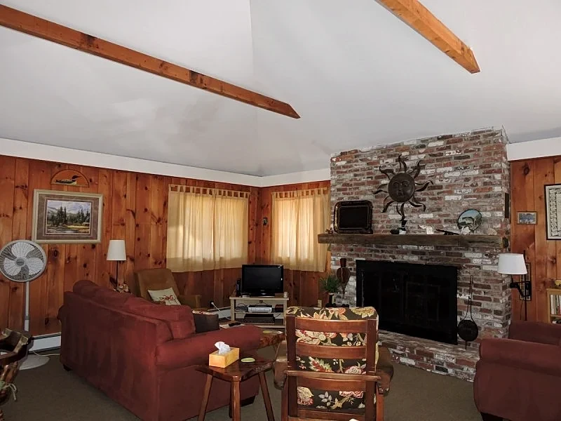 Patrician Shores on Winnipesaukee Home Right On The Beach in Meredith, New Hampshire, United States — photo 5