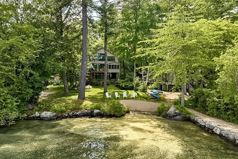Your wait for the perfect Winnipesaukee Fall Foliage Home Is Over