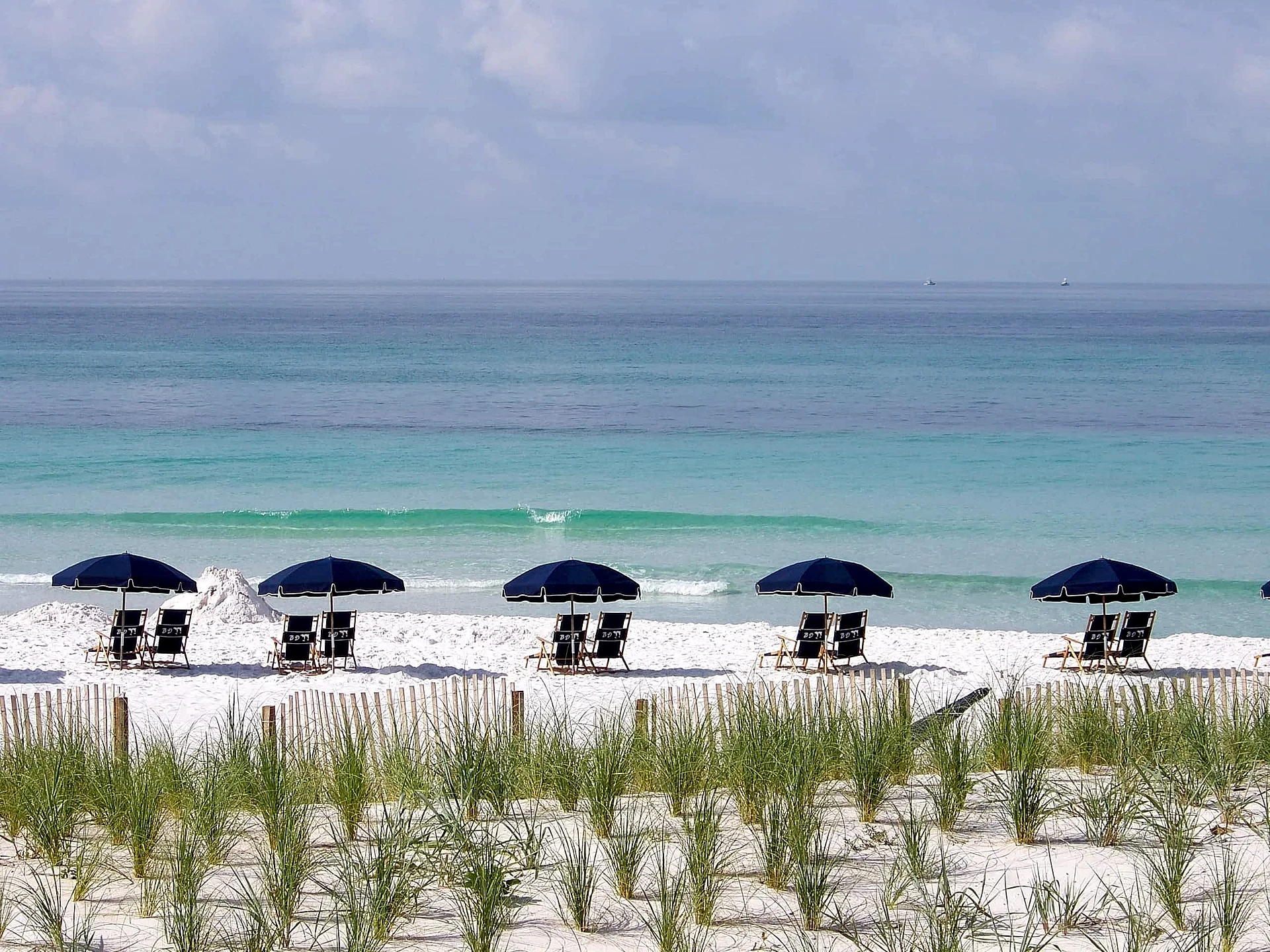 Blue Dolphin 203 Gulf Front Spring and Summer 2026 in Fort Walton Beach, Florida, United States — photo 1