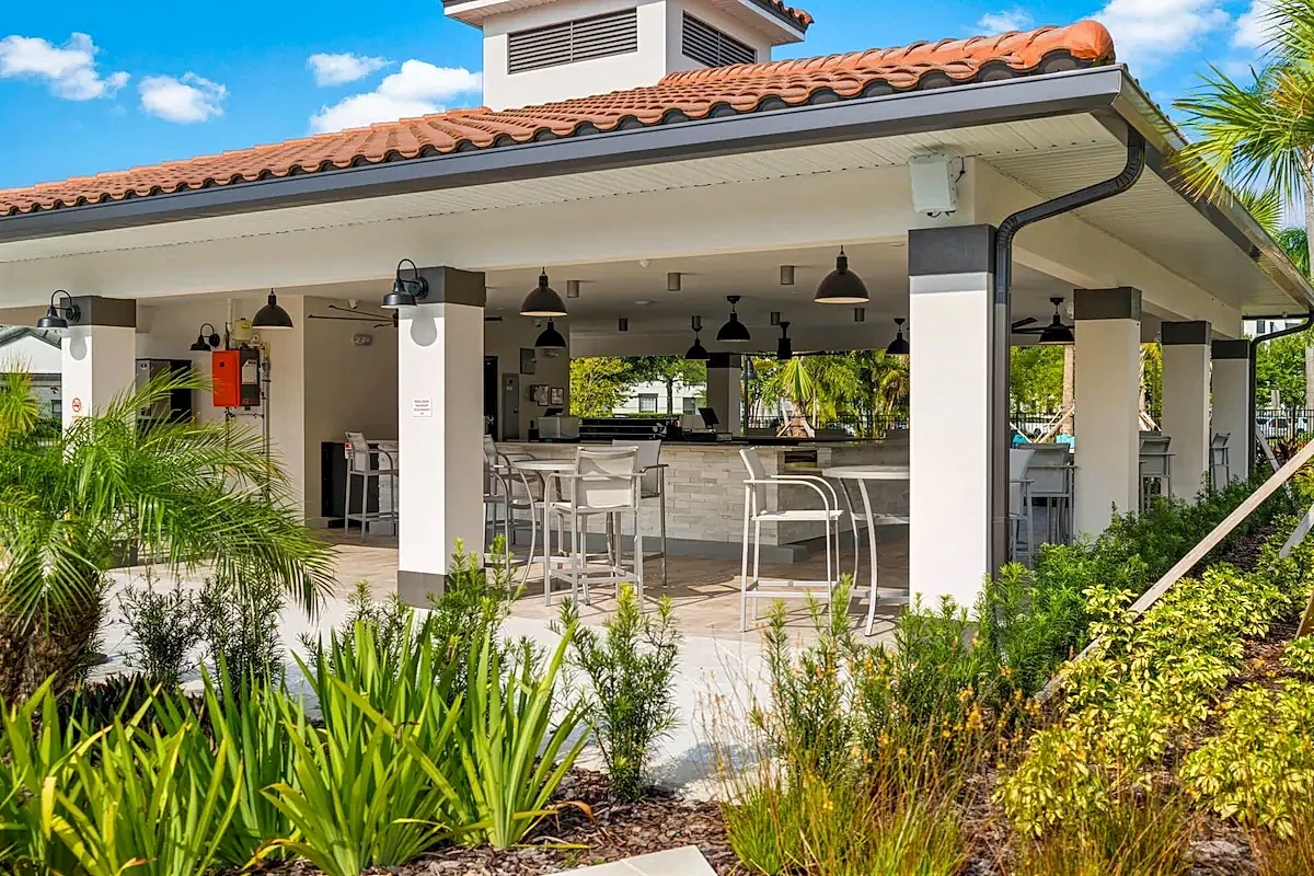 Lakeside Luxury at Vista Cay Resort – Orlando in Style in Orlando, Florida, United States — photo 3