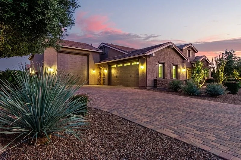 Executive Luxury Rental! Stunning Heated Pool/Spa Home and Backyard! in Queen Creek, Arizona, United States — photo 4