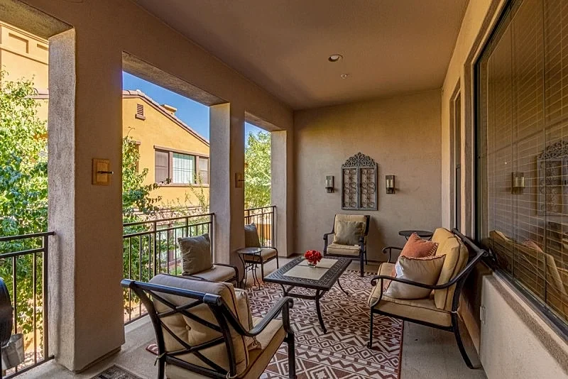 Fulton Ranch Town House! Heated Pool, Gym! 2 King Beds! 1 Dog Friendly!