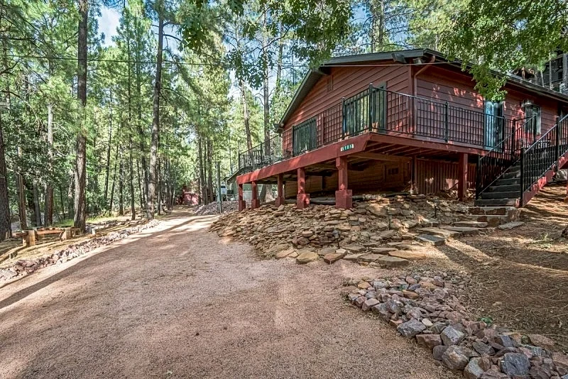 Charming Woodland Retreat in Pine, AZ – Perfect for Nature Lovers & Pet Owners