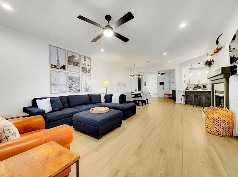 Kierland Luxury Condo! Walk to Shops, Dining. Heated Pool and Spa. Gated.