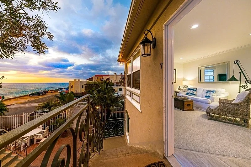Chateau Bonair: Beautiful Condo steps to Windansea Beach