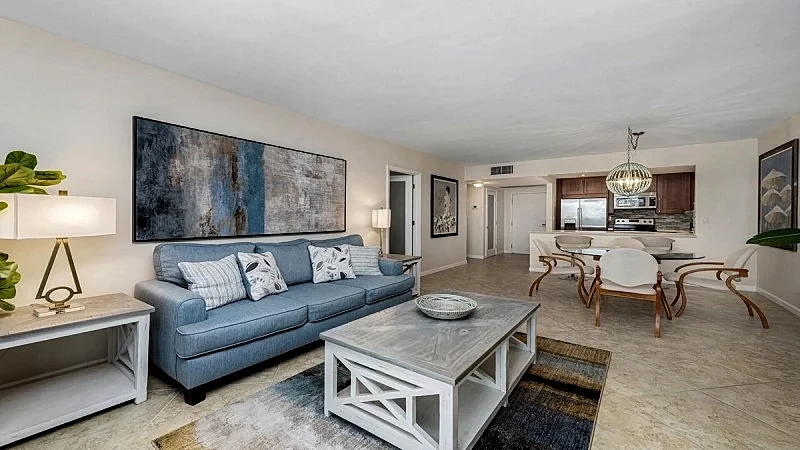 Roney Palace: Condo with Oceanfront Pool & Direct Beach Access in Miami Beach, Florida, United States — photo 2