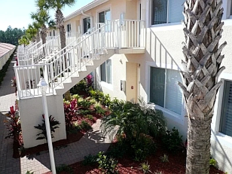 00044 in Naples, Florida, United States — photo 3