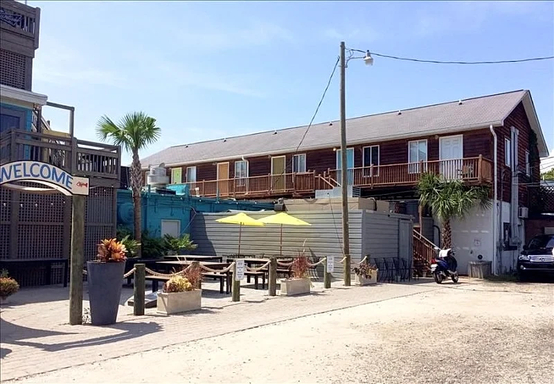 Follynesia a Tiki Style Condo In the Heart of Folly - Walk Everywhere!!!