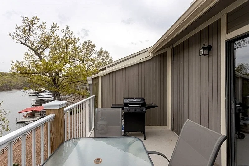 Lazy B-11 - Watch the Sunset from this Top Floor Waterfront Condo!