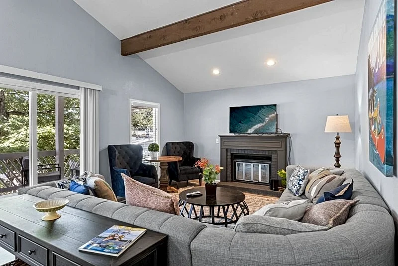 Lakeside Landing - Updated Waterfront Home!