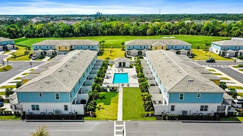 Eagle Trace Gem | 3 bed, 2.5 bath | Reunion Membership in Kissimmee, Florida, United States — photo 2
