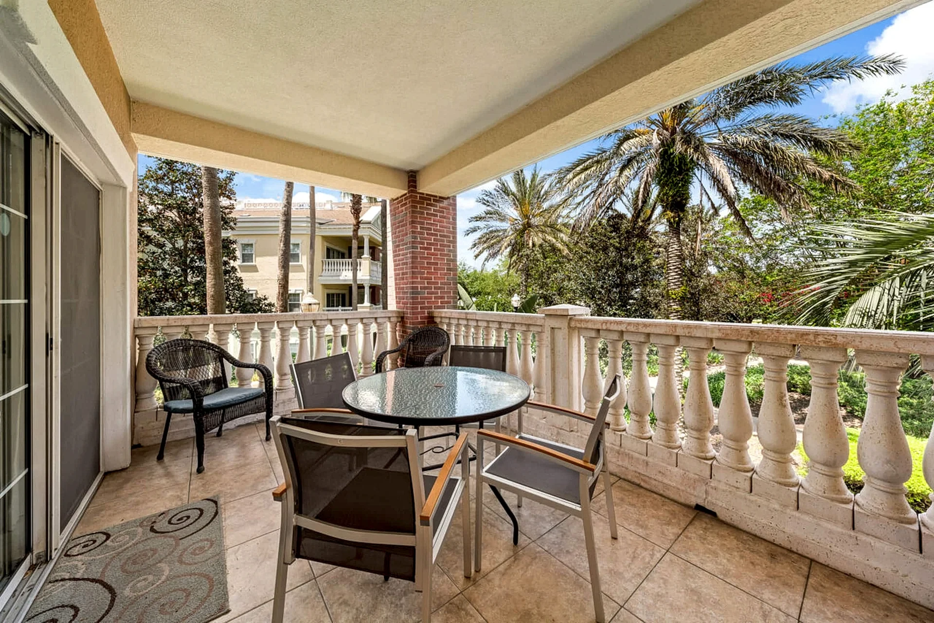 15 Minutes to Disney! | Games Console | Blu-Ray | WiFi in Kissimmee, Florida, United States — photo 2