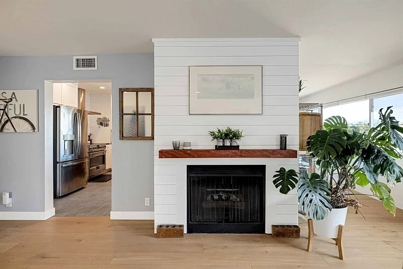 Ultimate Beachside Comfort: Stylish 2-Bed Condo Steps from South Redondo Beach in Redondo Beach, California, United States — photo 2
