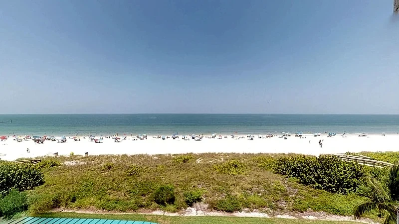 Incredible Views from this Renovated Beachfront Getaway @ the Apollo!!! in Marco Island, Florida, United States — photo 5