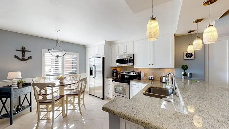 Renovated with Riverfront Views! in Marco Island, Florida, United States — photo 3