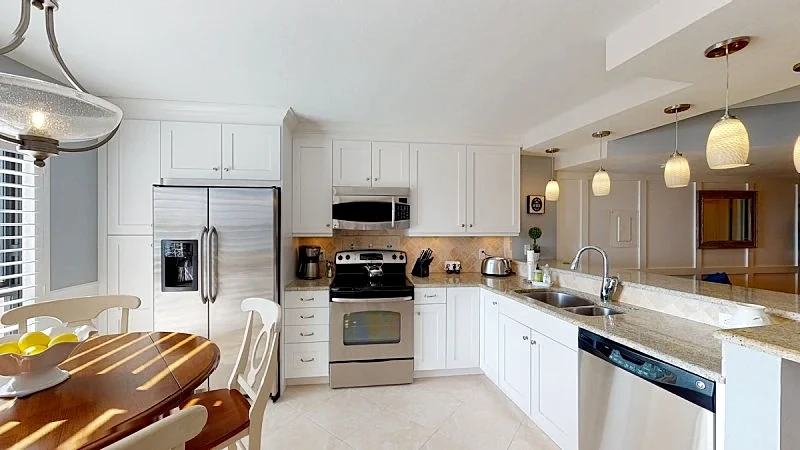 Renovated with Riverfront Views! in Marco Island, Florida, United States — photo 4
