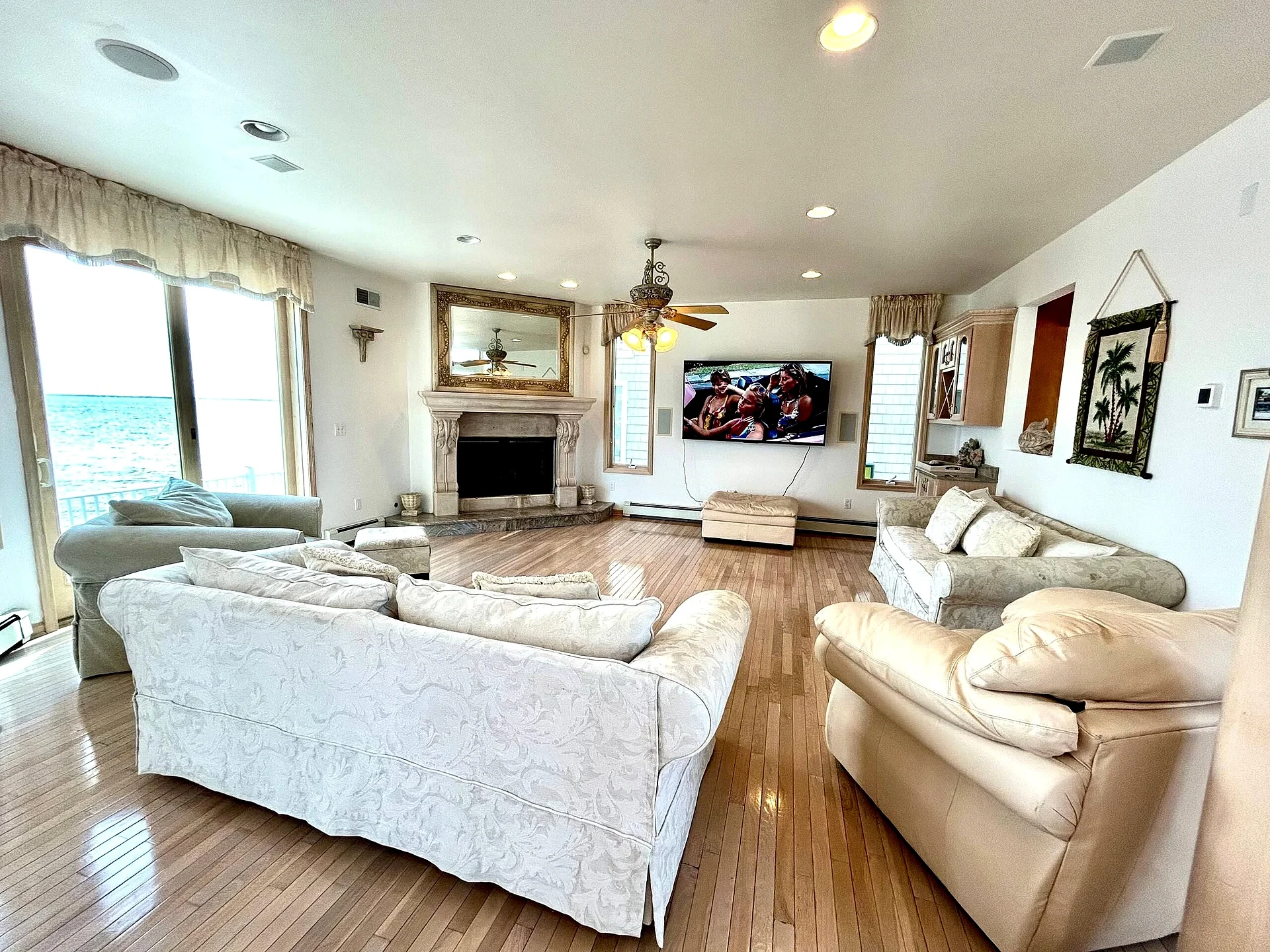 Wow. A Vacation You Will Never Forget! Water Views in Seaside Park, New Jersey, United States — photo 5