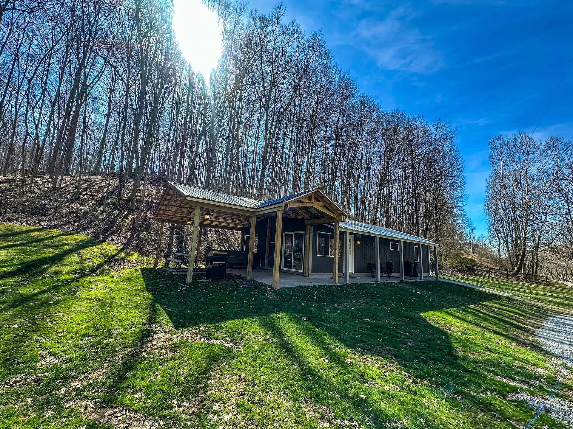 Pet Friendly Luxury Cabin Hocking Hills w/ Hot Tub