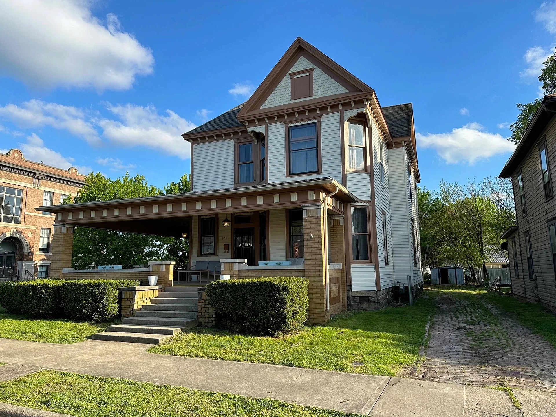 Historic Home in Nelsonville Ohio near Hocking Hills