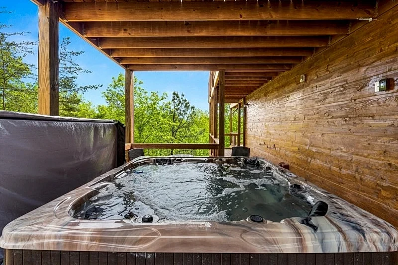 Smoky Haven Spacious & Upscale Cabin: Hot Tub, Sauna in Sevierville, Tennessee, United States — photo 4
