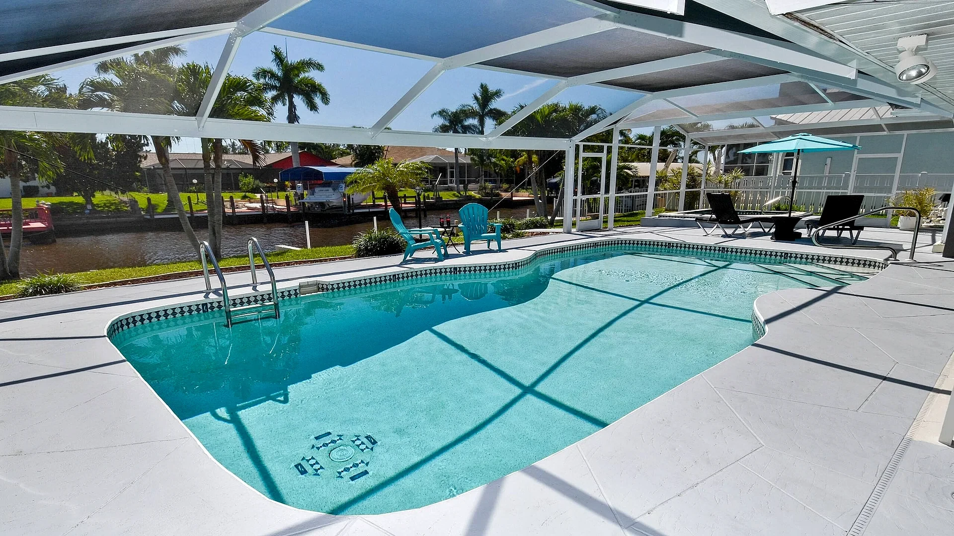 Coral Sunshine - large south terrace with pool/spa in Cape Coral, Florida, United States — photo 2