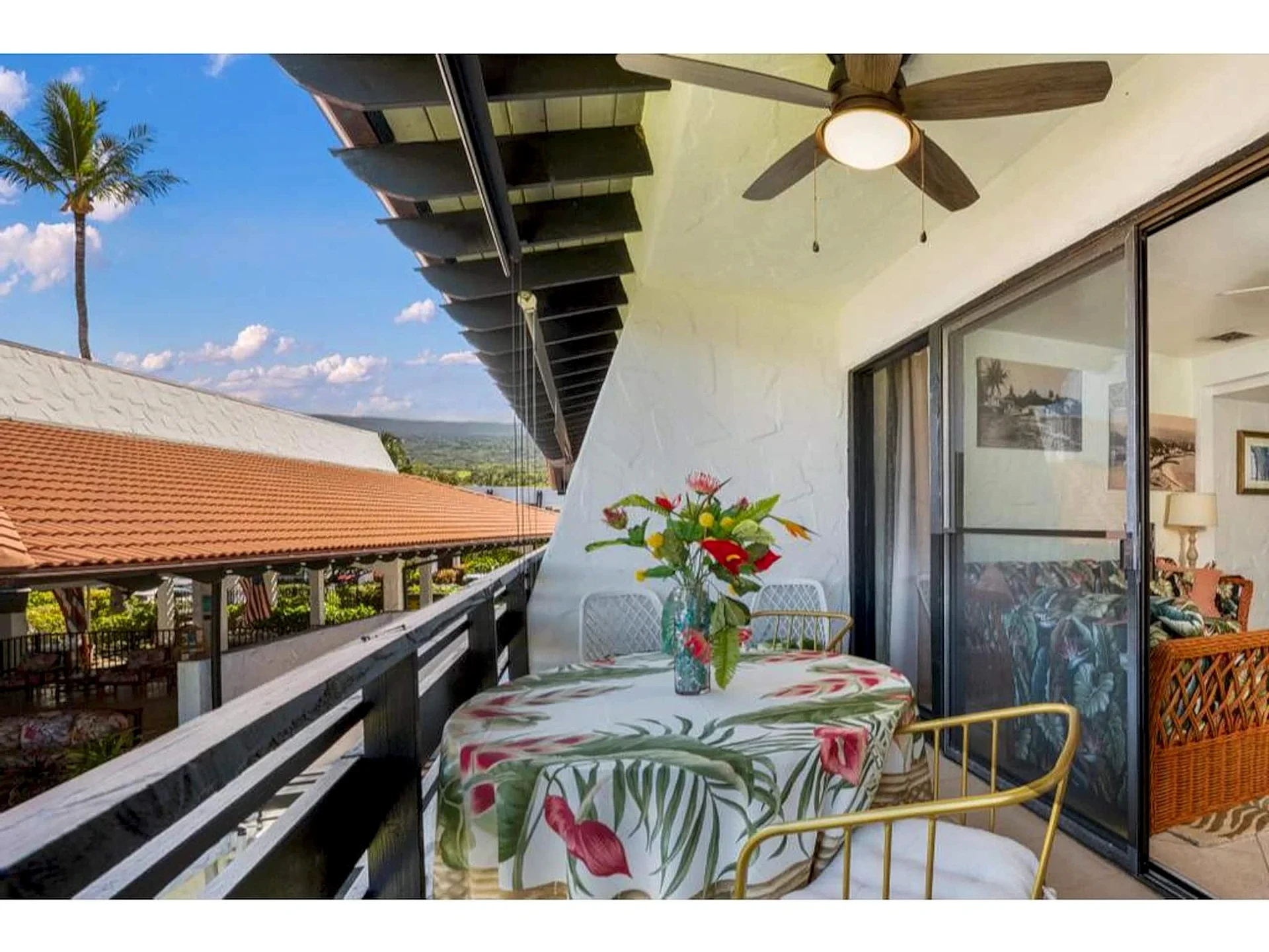 Casa De Emdeko 303 | Ocean View | Central AC in Kailua-Kona, Hawaii, United States — photo 2