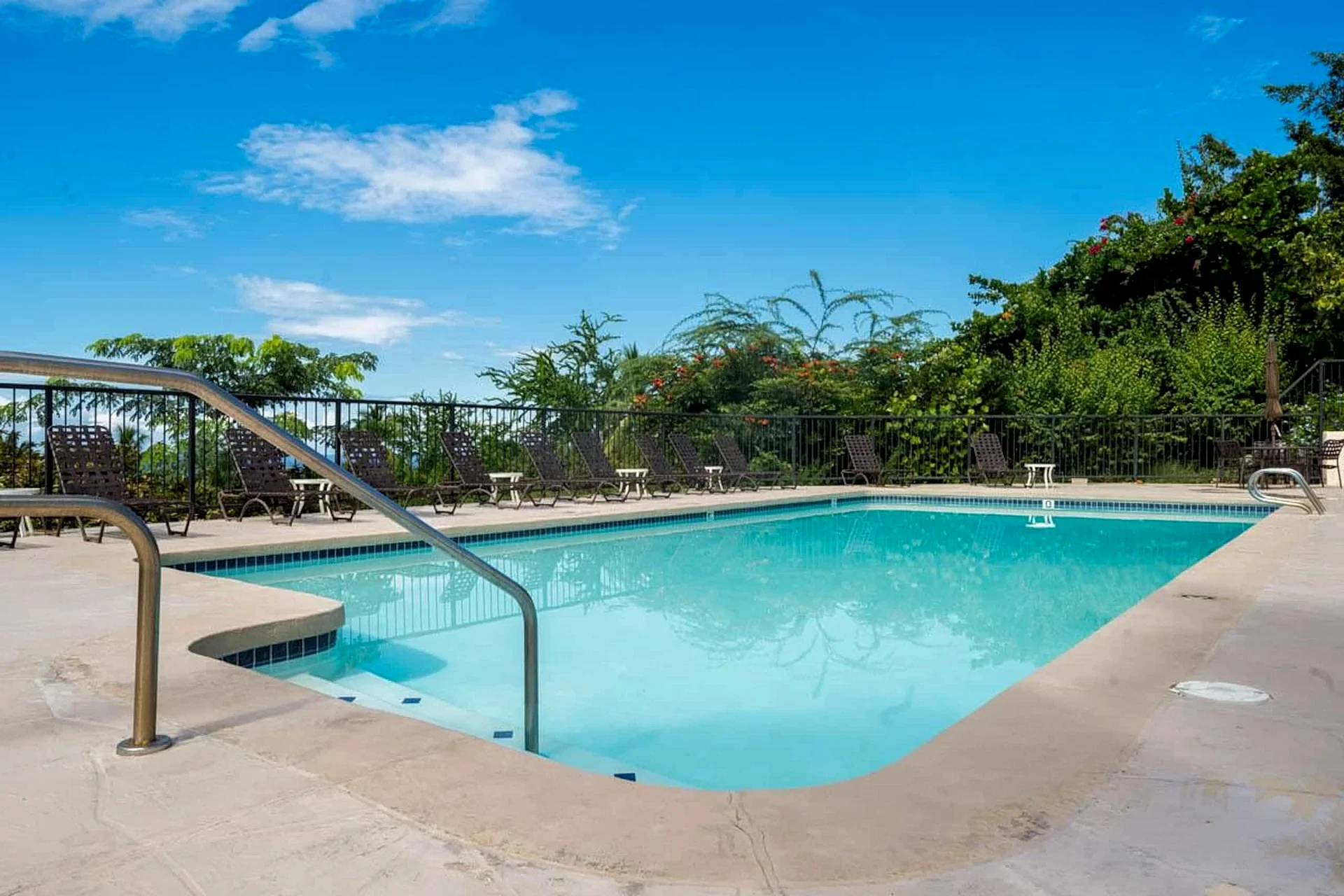 Country Club Villas 141 - Golf, Ocean Views & Lanai in Kailua-Kona, Hawaii, United States — photo 5