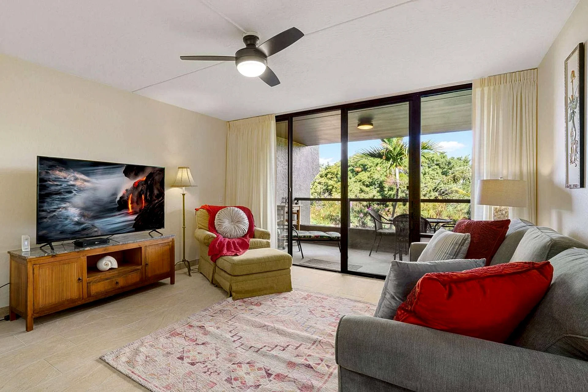 Kona Pacific B411 - Kona Condo, Walk to Town & Ironman in Kailua-Kona, Hawaii, United States — photo 2