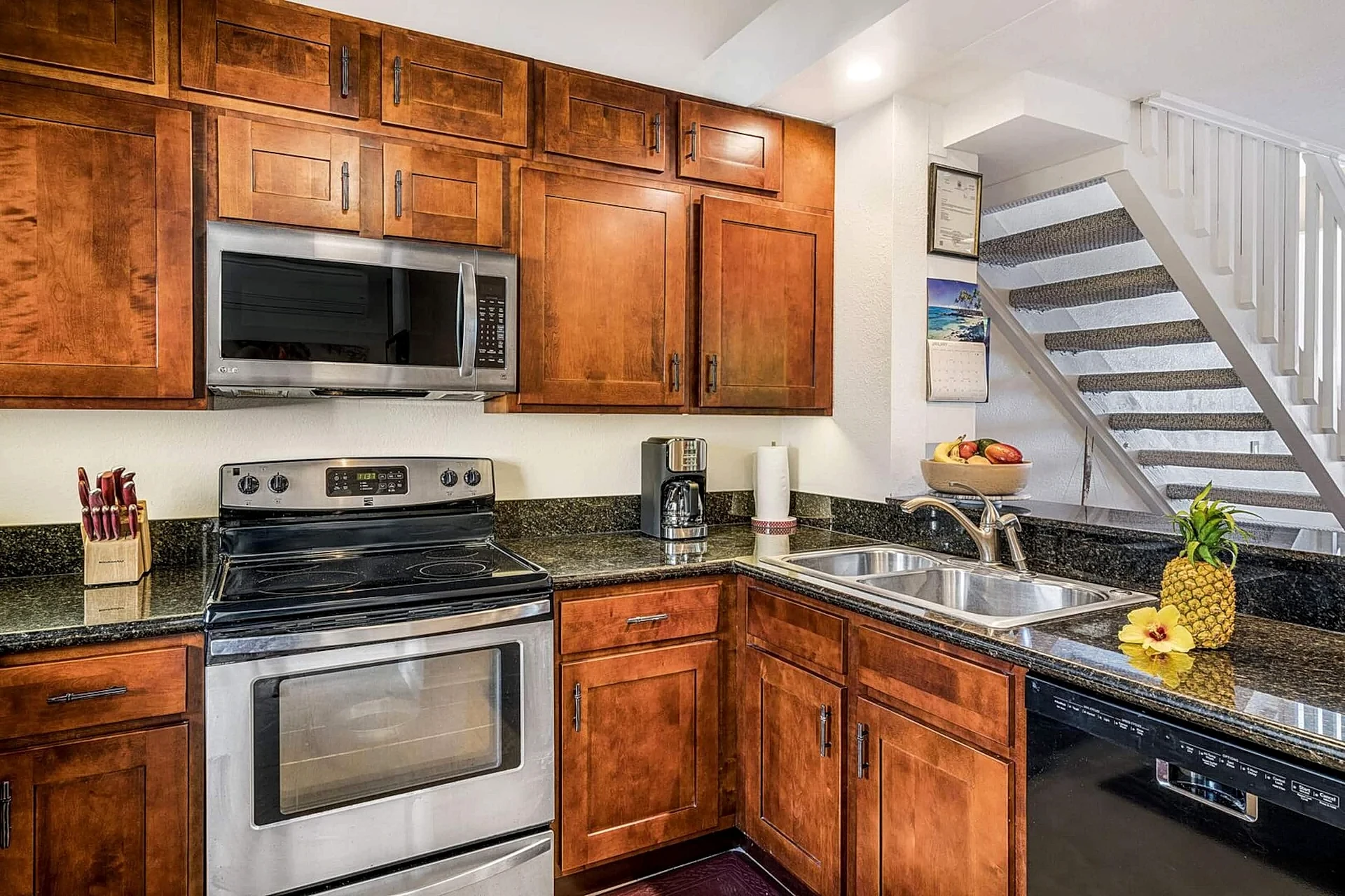 Surf & Racquet 3-301 - Oceanfront 3BR Penthouse in Kailua-Kona, Hawaii, United States — photo 3