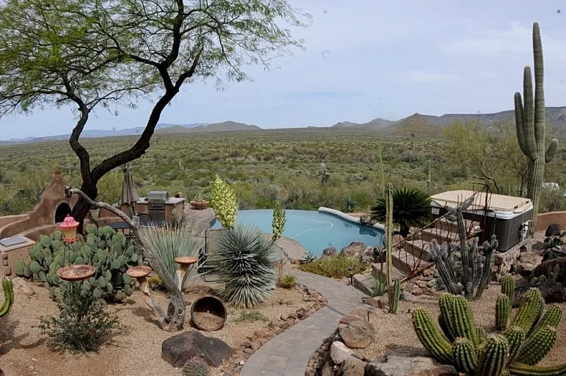 Exquisite Western Home with Expansive Views of Tonto. in New River, Arizona, United States — photo 1