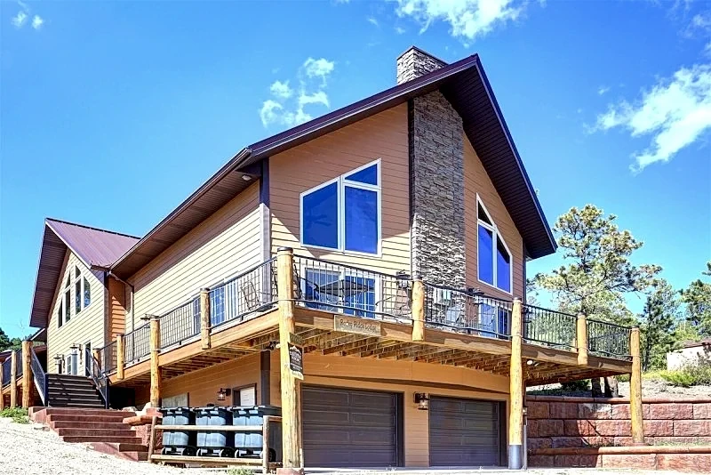 Rocky Ridge Lodge - Majestic cabin with incredible views! in Lead, South Dakota, United States — photo 1