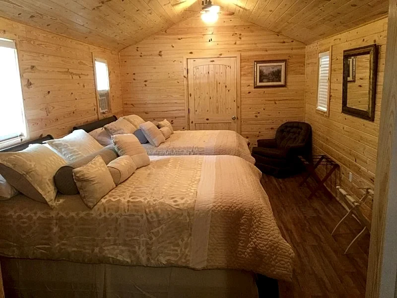 Cabin #3, NASHVILLE, Memphis, Kentucky Lake, Birdsong , Loretta Lynns, Paris Tn in Camden, Tennessee, United States — photo 5
