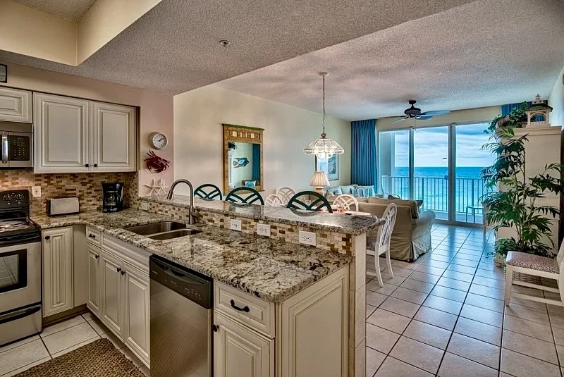 8th floor oceanfront 2bdrm "Platinum Rated" Great rates for 2026