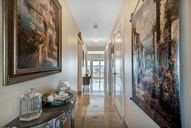 OCEANFRONT, BEACHFRONT, AMAZING VIEWS, 2-STORY COMPLEX, 1ST FLOOR, PET FRIENDLY! in Panama City Beach, Florida, United States — photo 2
