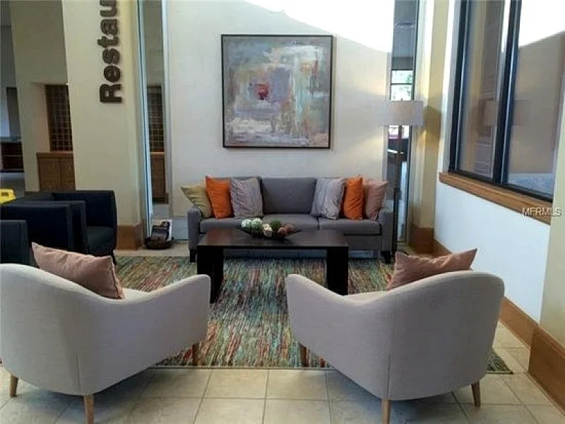 Spacious 4 BR unit with 2 King Size Ensuite BR , 3 Mi to Disney, Free WiFi in Kissimmee, Florida, United States — photo 4