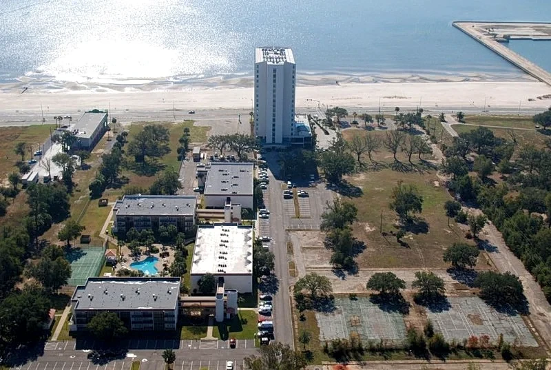 Let The Waves Hit Your Feet & Sand Be Your Seat! Step Right Out To The Pool! in Biloxi, Mississippi, United States — photo 3