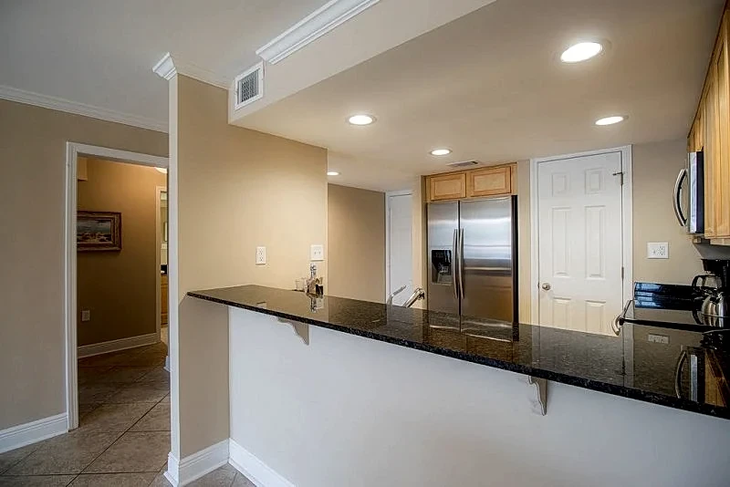 Pretty Condo, Newly Decorated, Perfect for TDY & Beach Visitors! in Biloxi, Mississippi, United States — photo 2
